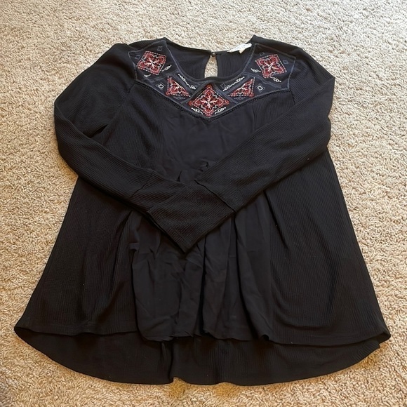 Alchemy Thread M Black Loose Thermal Long Sleeve Shirt Embroidered Women’s EUC - Picture 2 of 12